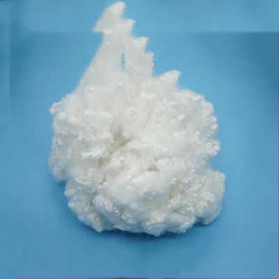 полиэфирное волокно 7Dx64mm неубедительное проспряганное Siliconized для заполняя подушки софы